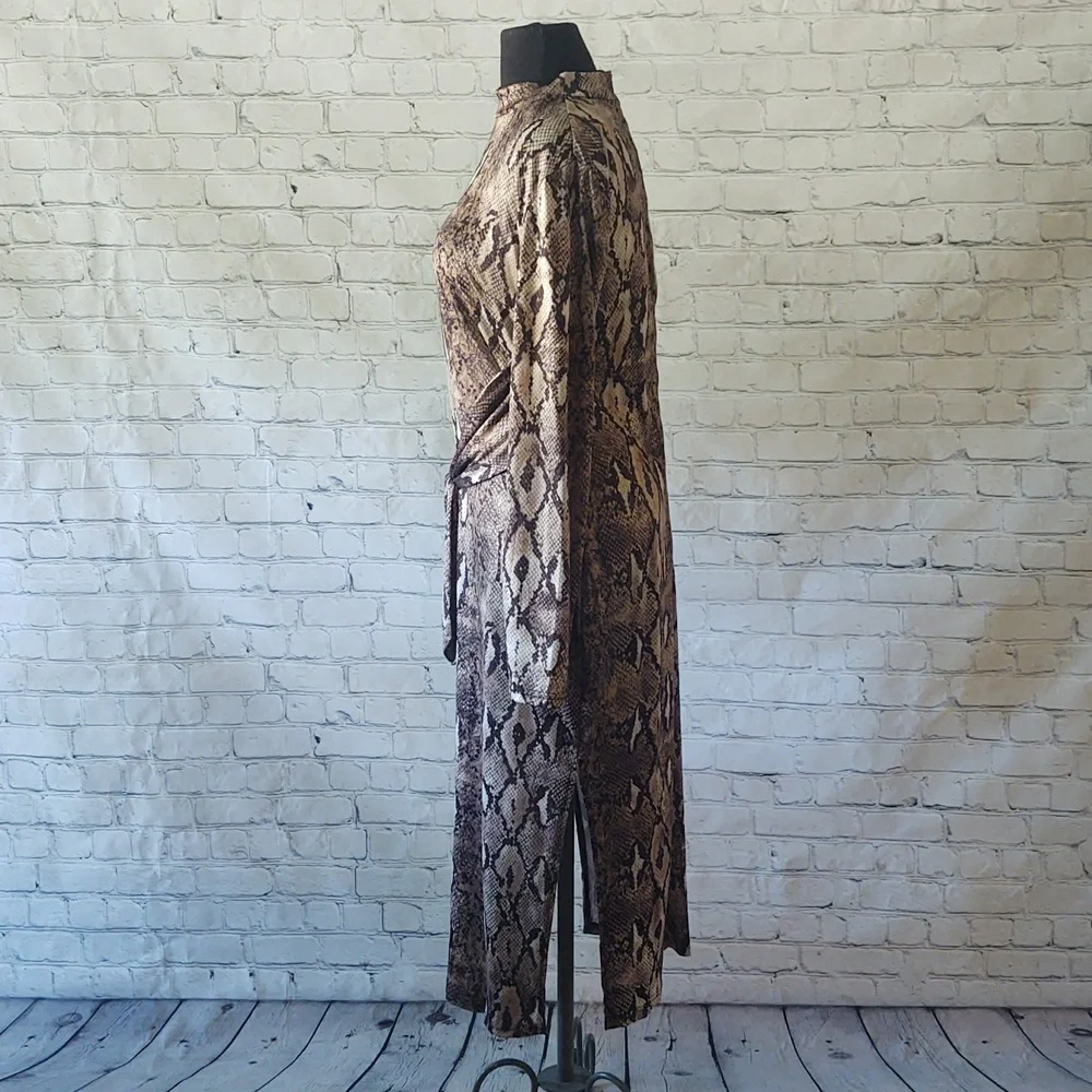 Size Large Mock Neck Reptile Print Dress with 2 Side Splits - Picture 4 of 9